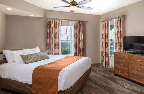 Pennington Bend Resort | Discover the Heart of Music City at Wyndham Nashville – 2 Bd. Dxl-Family Getaway