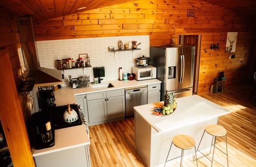 Roscoe Cabin | Discover The Hidden Pond