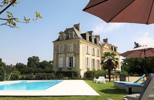 Brion Apartment | Discover the Loire Valley . and sleep in a Loire Château: Suite at La Mothaye