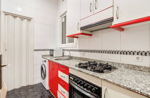 Sant Antoni Apartment | Discover the perfect monthly rental in the heart of Barcelona!