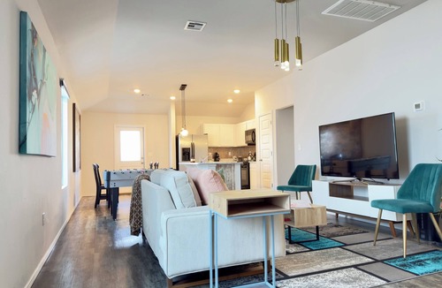 Yukon House | Discover this stylish 3-bedroom home, perfect for a comfortable stay.