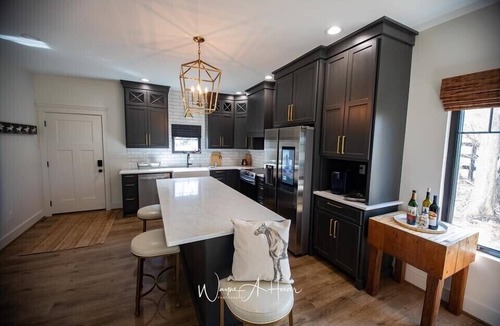 Midway Cottage | Discover Your Perfect Getaway: Cottage in the Heart of Horse & Bourbon Country!