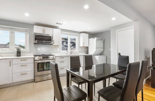 Revere House | Discover Your Perfect Getaway!