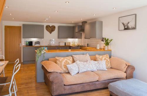 Cropthorne House | Discovery Barn - Luxury 2 Bed Barn Conversion!