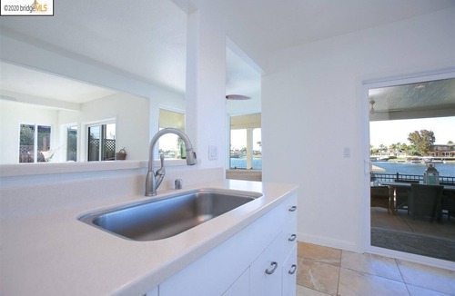 Discovery Bay House | Discovery Bay Fast Water Gem
