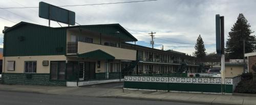 Grants Pass Hotel | Discovery Inn