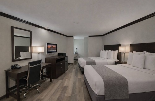 Midvale Hotel | Discovery Inn