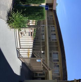 Modesto Hotel | Discovery Inn