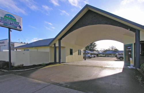 Solway Hotel | Discovery Motor Lodge