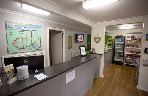 Freeburgh Cabin | Discovery Parks - Bright