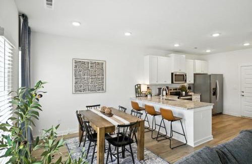 Normal House | Discovery Point Getaway townhouse