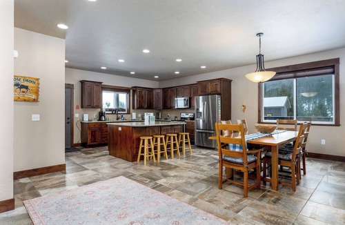 Georgetown Ski Chalet | Discovery View - Hot Tub & EV Ready