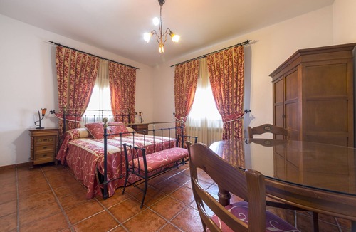 Atienza House | Disfruta de la Privacidad de una Casa Rural con Todas las Ventaja de un Hotel