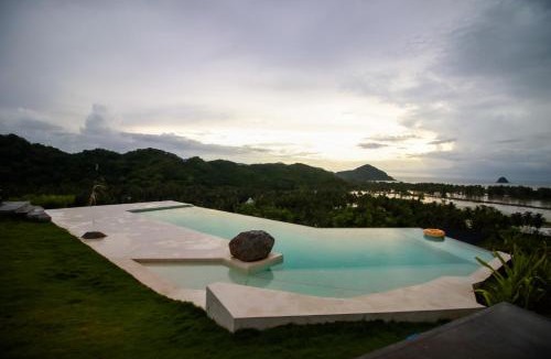 Selong Belanak Resort | Disini Lombok ECO Sky House with Sea view