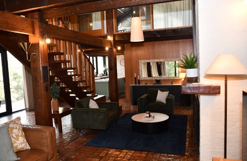 Eltham House | Diskin House Mt Pleasant Rd, Eltham