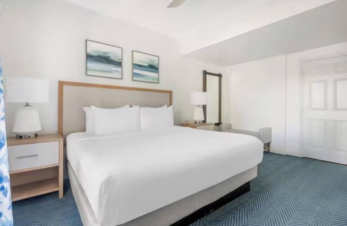 West Kissimmee Hotel | Disney Delight in Celebration! Full Kitchen + Outdoor Swimming Pool