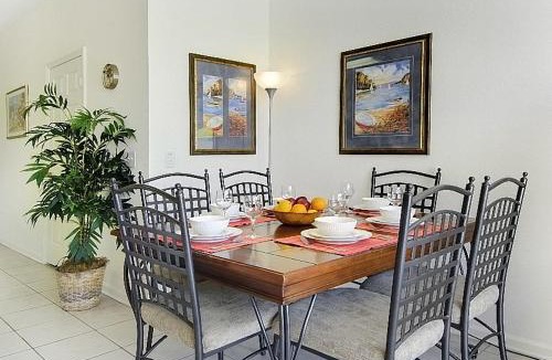 Windsor Hills House | Disney Home