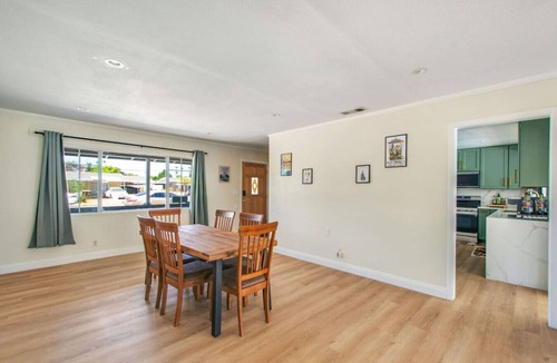 Anaheim Resort Apartment | Disney! Pool | Spa | Pool Table | Putting Green