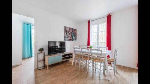 Chessy Apartment | Disney, very spacious comfortable 3 bedrooms family apartment, 8 pers, wifi, NETFLIX