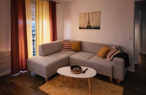 Chessy Apartment | Disney village