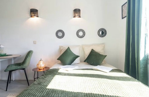 Bussy-Saint-Georges Apartment | Disneyland Paris - Cosy Studio 3 min. RER A