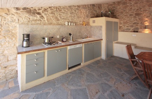 Pompignan Cottage | Distinguished farmhouse, away from the crowd, Uzés, Anduze
