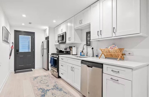Columbia Heights House | District Den - Walk Score 99 + Private Parking