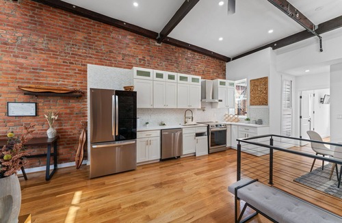 Columbia Heights Condo | District Gojo A - Modern 3BR Loft with Rooftop