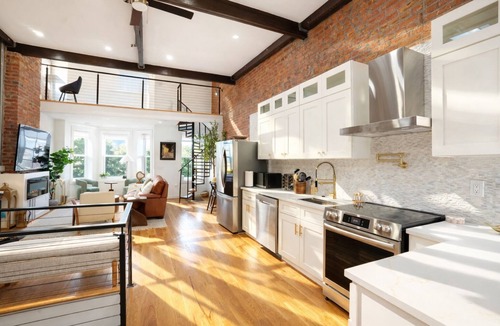 Columbia Heights Condo | District Gojo A - Modern 3BR Loft with Rooftop