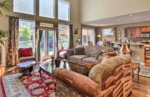 Lafayette House | 'Diva's Delight:' Luxurious Wine Country Home