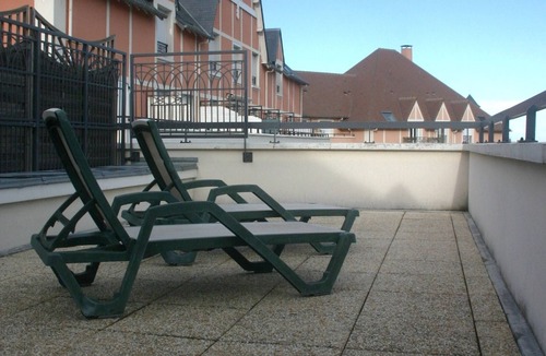 Port Guillaume Apartment | Dives-sur-Mer, 3-room duplex, terrace, pets allowed