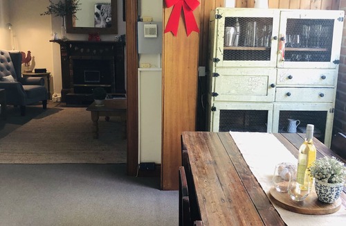 Bathurst House | Divine Central Terrace in Bathurst