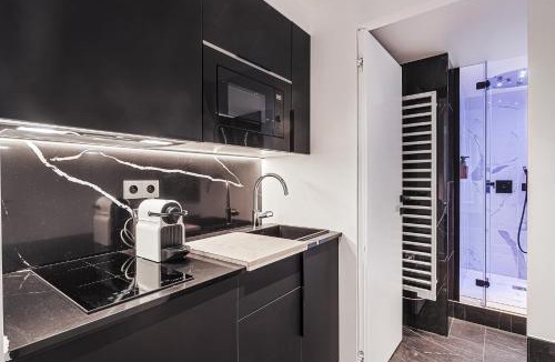 Carrieres-sur-Seine Apartment | Divine Couture - Suite Rive Gauche