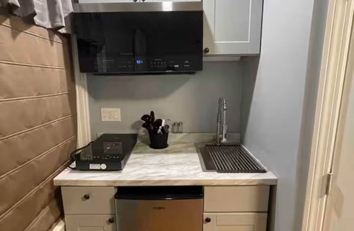 West Roxbury Apartment | Divine Studio suburb of Boston