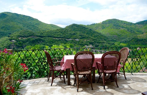 Vieussan House | Divine view