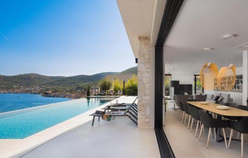 Cove Rogacic House | Divine View Villa