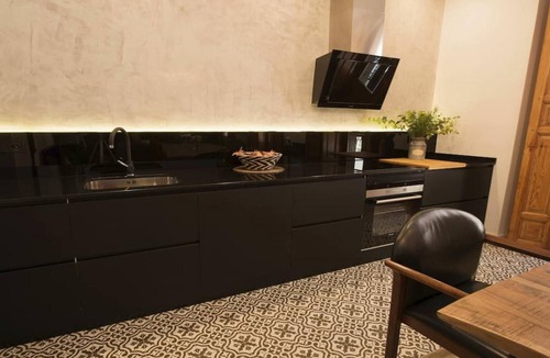 Embajadores Apartment | DIWAN Suite apart. 4BDR/5BTH - Atocha/City Center