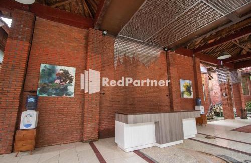 Bangunjiwo Hotel | Djawata Resort & Gallery near Desa Wisata Kasongan Yogyakarta RedPartner