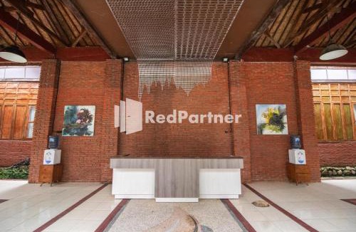 Bangunjiwo Hotel | Djawata Resort & Gallery near Desa Wisata Kasongan Yogyakarta RedPartner