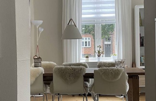 Vesterbro Apartment | 95 m² Apartment ∙ 1 bedroom ∙ 2 guests