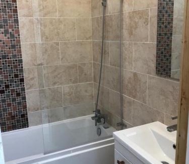 Valley House | DO NOT BOOK plzzzzzzz