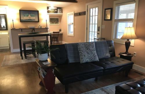 Haywood House | DO NOT Book property sold requested removal multiple times without luck Shenandoah NP Old Rag and White Oak Canyon