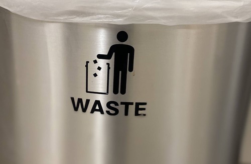 Waianae House | DO NOT BOOK THIS LISTING, SEE MY other LISTING :4 bdrm2 bath. Exact same listing