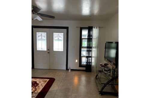 Waianae House | DO NOT BOOK THIS LISTING, SEE MY other LISTING :4 bdrm2 bath. Exact same listing