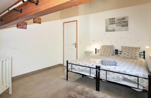 Sechilienne House | Do you dream of peace and closeness to nature? Then this fantastically located vacation home with pa