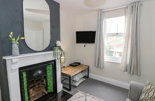 Bewdley House | Dobbies Den