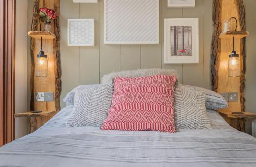 Wigton Other | Dobby Lodge