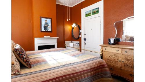 Cimarron Hotel | Doc Holiday - Historic Hotel Room