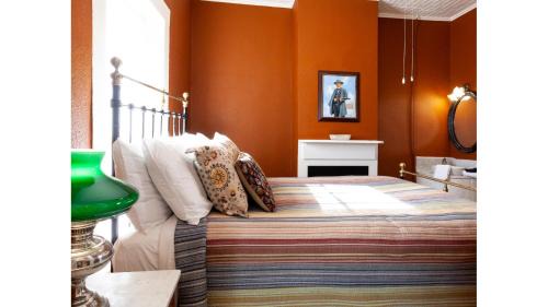 Cimarron Hotel | Doc Holiday - Historic Hotel Room