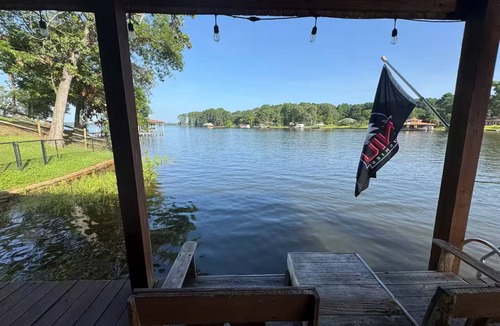 Bullard House | "Doc" of the Bay Lakehouse - Gazebo + Private Dock